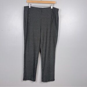 Chico’s black & white micro check slimming pullon pants, 2.5 = US 14.